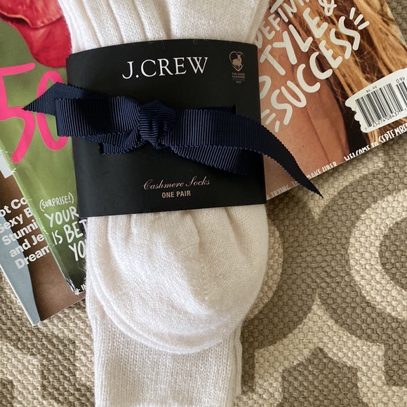 “J.Crew” ivory cashmere blend socks; NEW - Picture 4 of 6